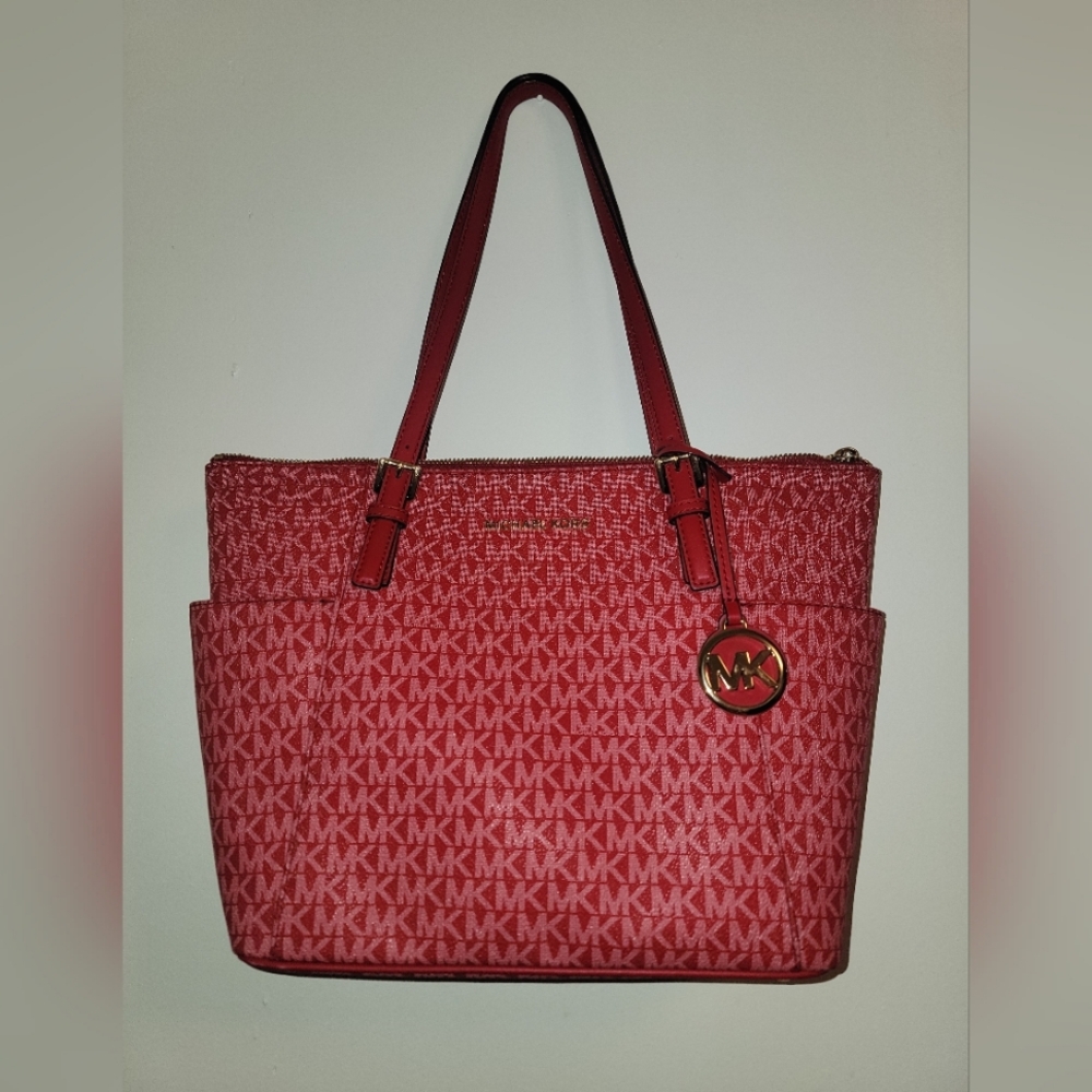 Michael Kors Jet Set Item East/WestTop Zip Tote Geranium One Size